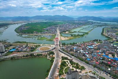 激活富水“黄金水道”   湖北阳新八一大桥建成通车