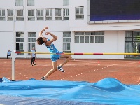 图集丨田径赛场龙争虎斗 湖北少年青春激扬
