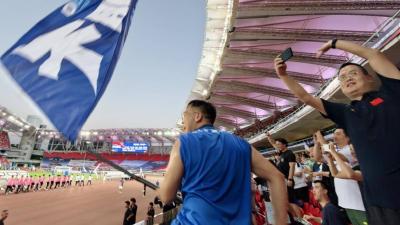 4.6万人现场观看汉超揭幕战 创中国业余足球赛事上座第二高