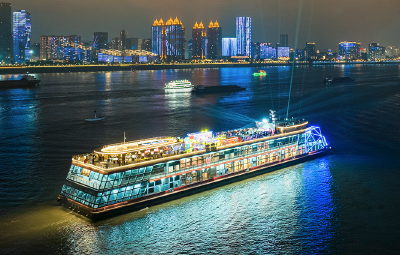 从观水到乐水，“水经济”创造新潮流——大城奋进·武汉新消费观察①