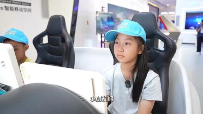 AI 多屏联动：虚拟座舱解锁未来驾驶初体验
