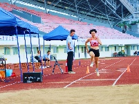 图集丨田径赛场龙争虎斗 湖北少年青春激扬
