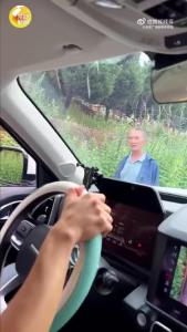 请烈士“看”阅兵 一位守陵老人的坚守与心愿