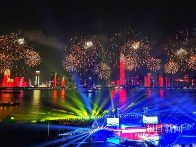 终极剧透！美翻、美炸、美爆！今夜巨型牡丹点亮长江！