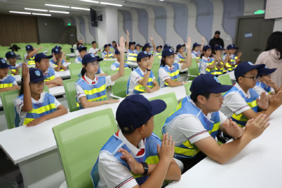 免费WiFi别乱连！武汉少年警队网络安全课上演真实反诈较量