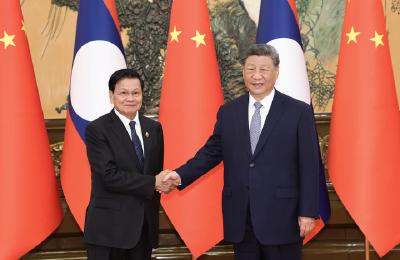 习近平会见老挝人民革命党中央总书记、国家主席通伦