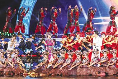2025长江文化艺术季在武汉盛大启幕 弦歌缤纷律动荆楚 江韵和合融通世界