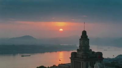 笔锋映山河·范长江