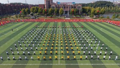 诗经六艺和青春相融……高校运动会“玩”出新花样