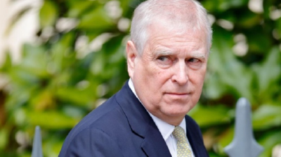 英国安德鲁王子被剥夺头衔及王室住所