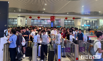 91万人次！湖北铁路运营公司2025年国庆中秋黄金周客运圆满收官