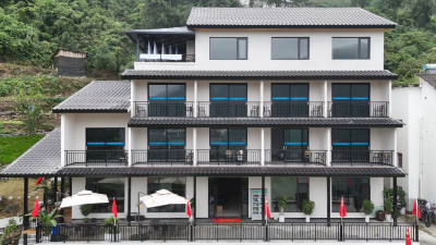 宜昌长阳：渔民上岸开民宿 清江畔转型新景
