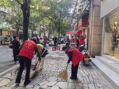 湖北红安：开展市容环境集中整治  携手共创美好家园