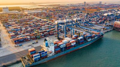 海关总署：今年前三季度我国货物贸易进出口33.61万亿元