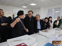 图集丨简牍会议专家团“零距离”感受荆州文脉