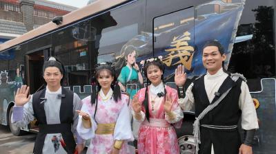 家门口成打卡地，网红城市居民“甜蜜的烦恼”如何解