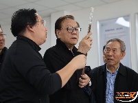 图集丨简牍会议专家团“零距离”感受荆州文脉
