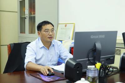 【忠诚力量 身边榜样】25年调解路，400件纠纷化解、300多件积案清零！