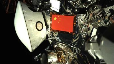 五星红旗与地球同框 国家航天局发布天问二号最新影像