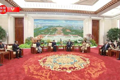 习近平：很高兴同哇集拉隆功国王再次见面 欢迎你对中国进行国事访问