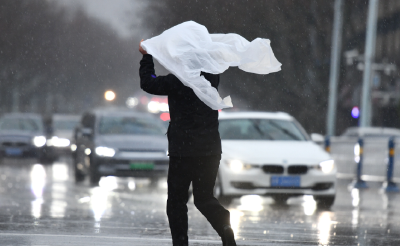骤降10℃！9级大风！湖北人注意，下半年首场寒潮来了