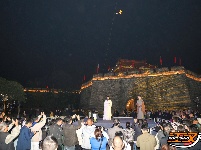 图集 | 荆州古城凤凰灯光秀浪漫上演