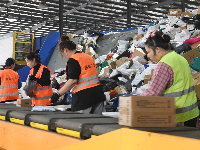 图集丨“双十一”将至  荆州邮政厉兵秣马战高峰