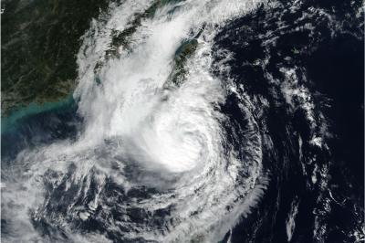 台风“天琴”将在南海回旋少动 部分海域阵风可达9级