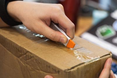 别再把快递箱囤在家里了，出现这些不适可能是甲醛超标