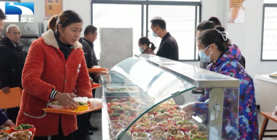 荆门钟祥：社区“大家长”掌勺 “幸福里”飘出家味儿