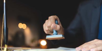 警惕军事藏品背后的违法交易