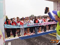 荆州全民健身跑 活力与秋色共舞