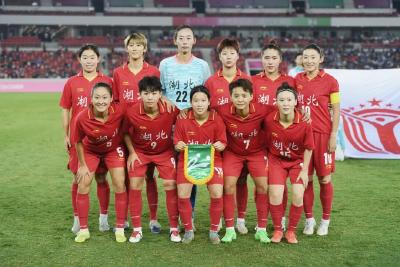 湖北女足摘银创全运会最佳战绩