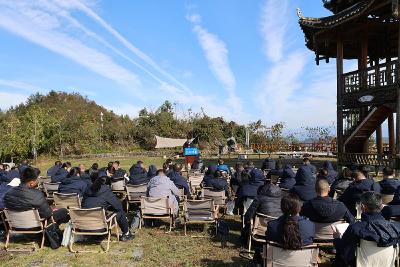 山野清风间，我们这样“充电”