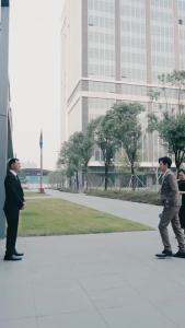 影后老婆离婚后，我火遍全网69