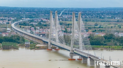 高等级“十字”立交，在湖北拉开序幕！