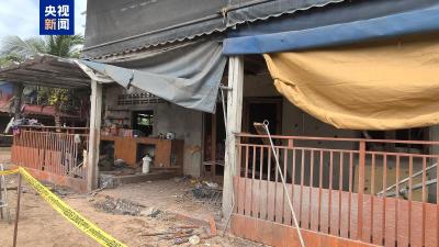 现场直击丨泰国边境地区炮声不断 留守民众躲入掩体