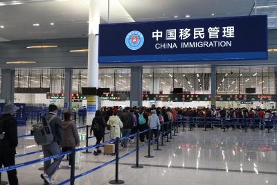 首次突破两个大关 港珠澳大桥客流车流均创历史新高