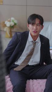 萌宝来袭，失忆总裁想当我后爹4