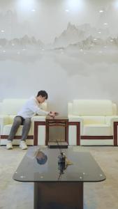 赘婿归来之我是奇门少主67