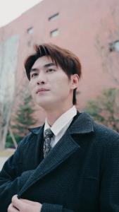 影后老婆离婚后，我火遍全网70