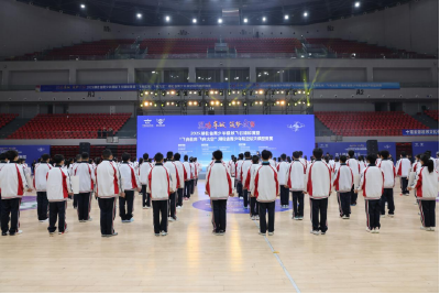 2025湖北省青少年模拟飞行锦标赛暨“飞向北京·飞向太空”湖北省青少年航空航天模型竞赛在十堰张湾开幕