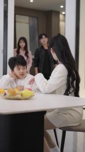 萌宝来袭，失忆总裁想当我后爹60