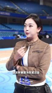 颜值活力暴击！武汉本土啦啦队点亮CBA杯赛赛场