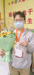 两名志愿者同日捐献造血干细胞，完成“生命接力”