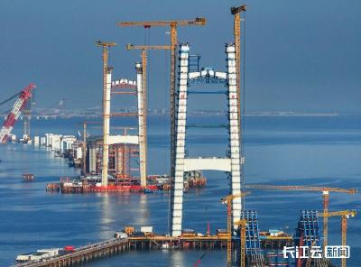 主塔封顶，海上立起新地标！厦金大桥建设再传捷报