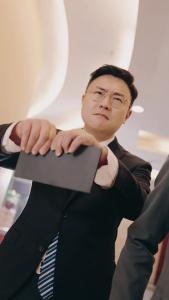 影后老婆离婚后，我火遍全网47