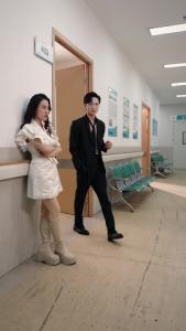 影后老婆离婚后，我火遍全网6