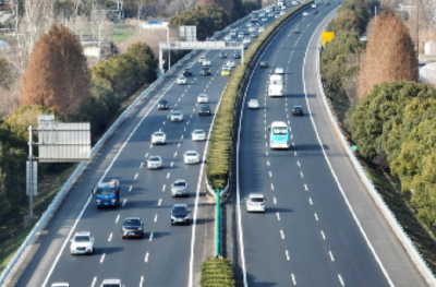 自驾出行占比八成 公安部交管局发2026年春运交通安全提示