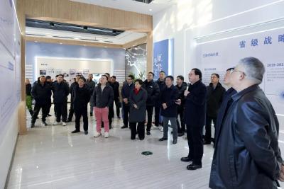 湖北黄梅县举行产业招商推介暨开门红项目签约活动